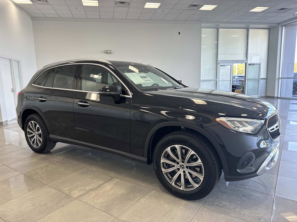 New 2026 Mercedes-Benz GLC 300 SUV