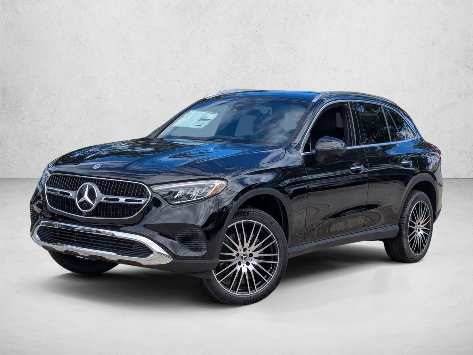 2026 Mercedes-Benz GLC Base's photo