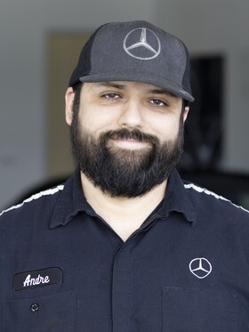 Staff member Andre Mazilu from ID_2d77cbdd57be