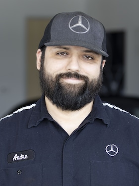 Staff member Andre Mazilu from ID_2d77cbdd57be