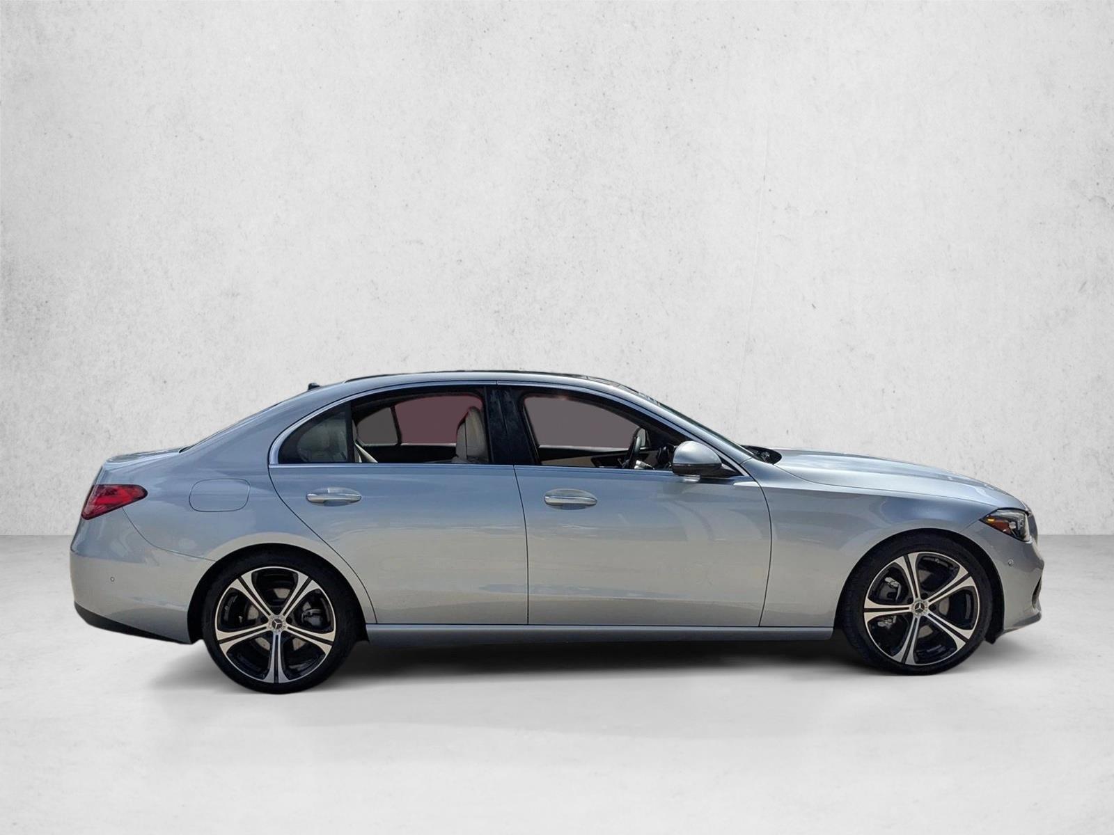2025 Mercedes Benz C 300 Sedan photo 4