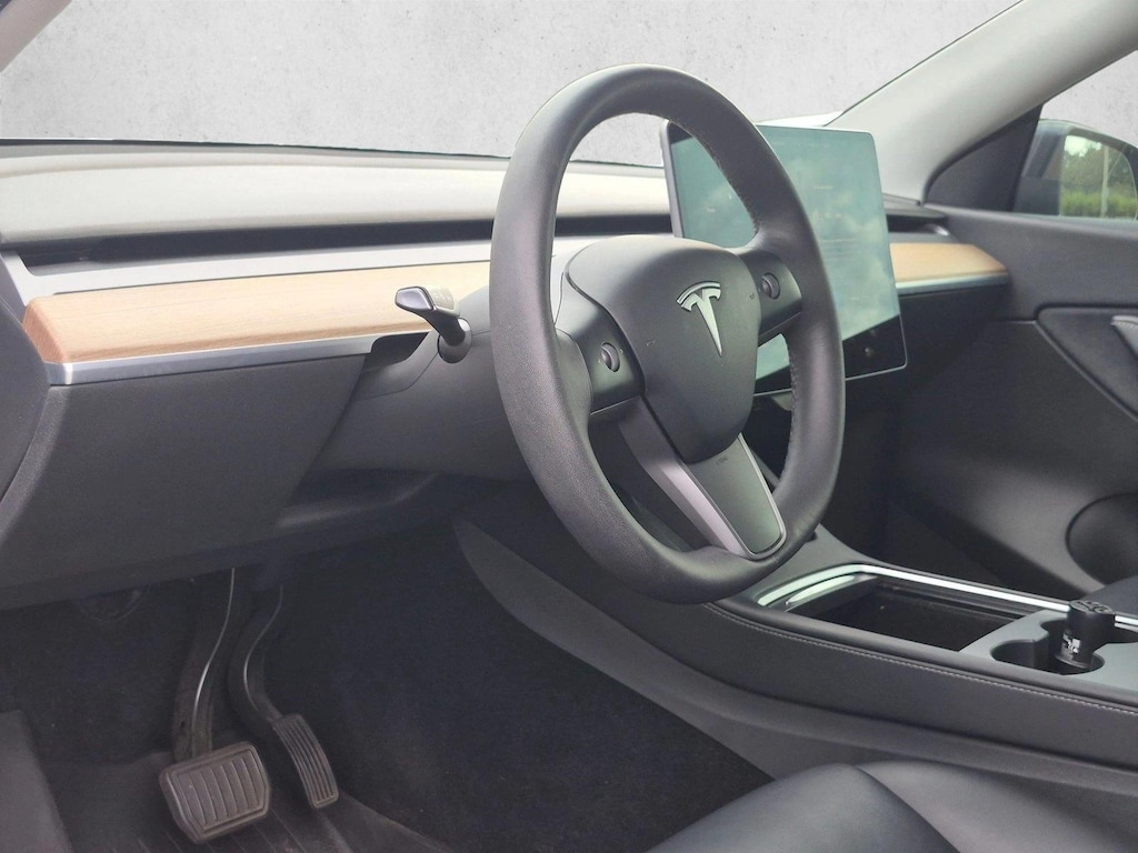 Used 2022 Tesla Model Y Long Range SUV