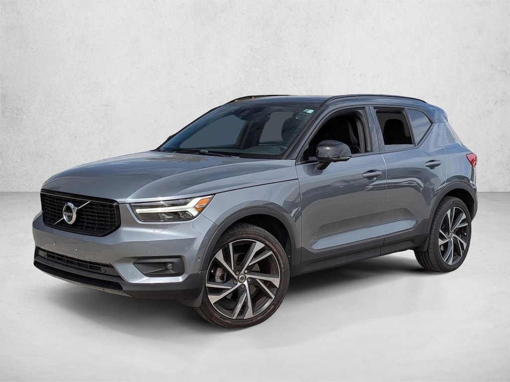 Used 2019 Volvo XC40 T5 R-Design SUV