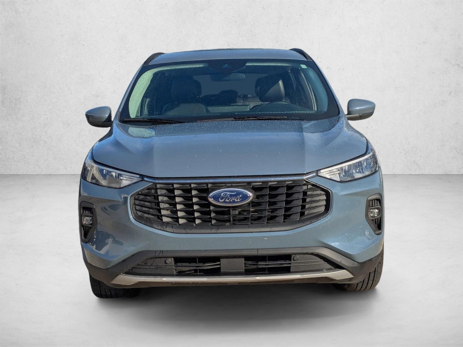 2023 Ford Escape photo 2