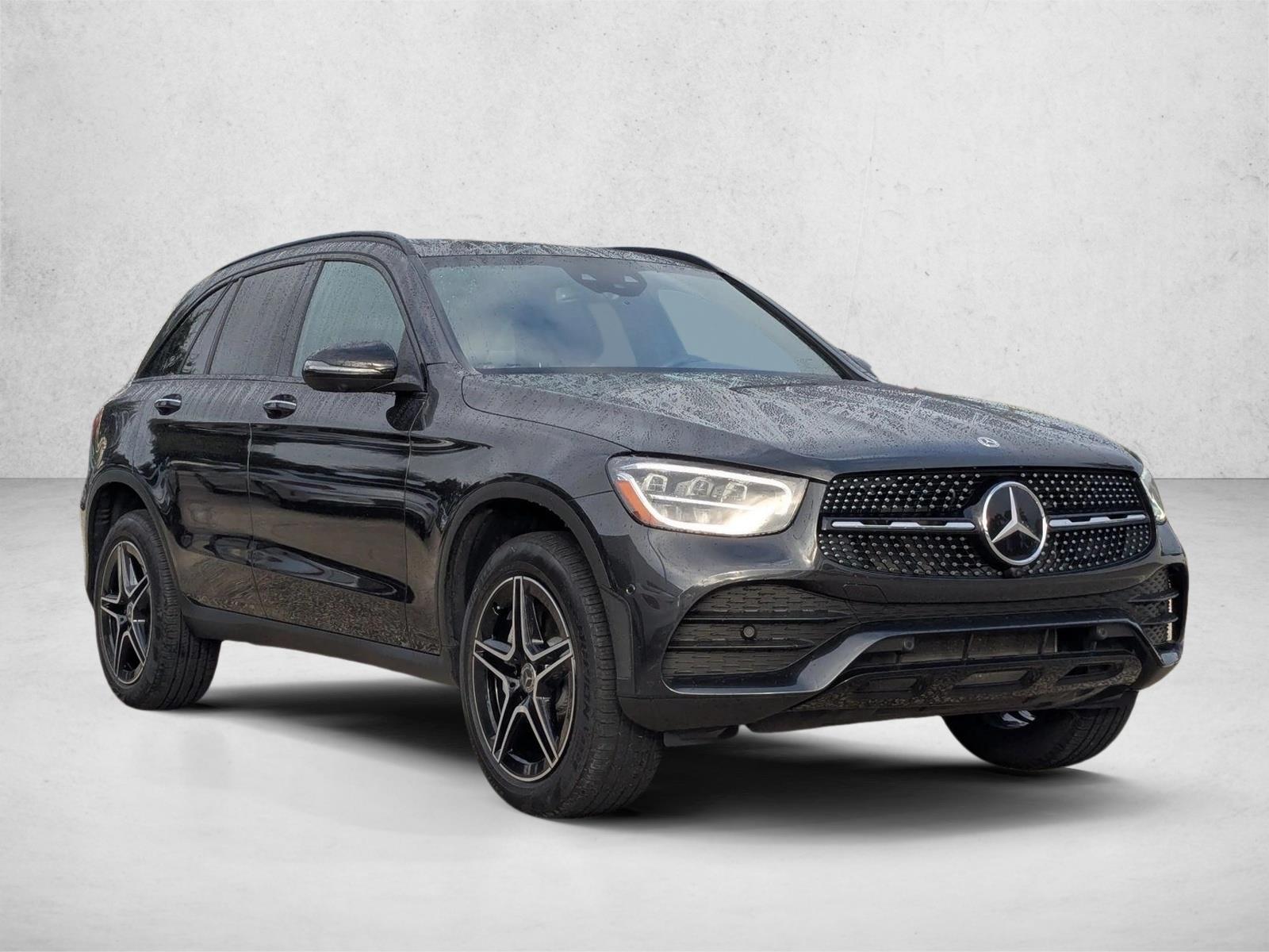 2022 Mercedes Benz GLC 300 photo 3