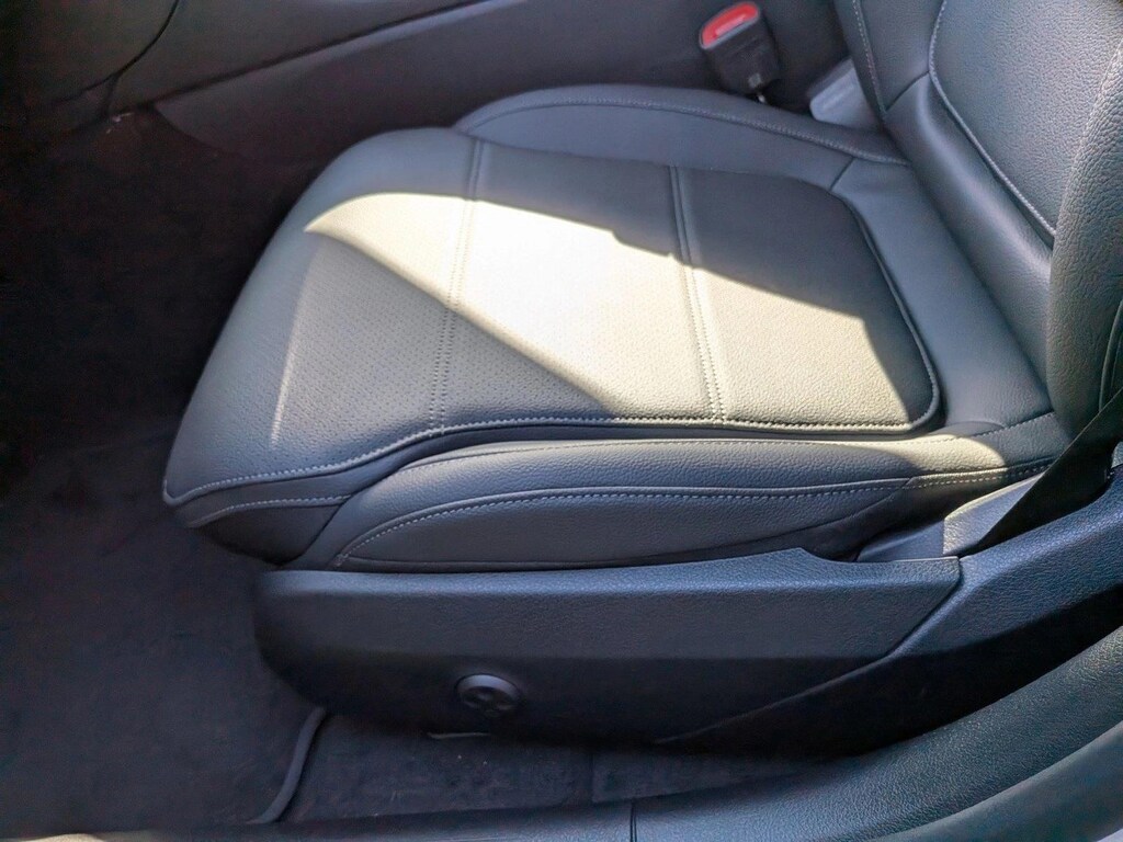 New 2026 Mercedes-Benz C-Class C 300 Sedan 4dr Car