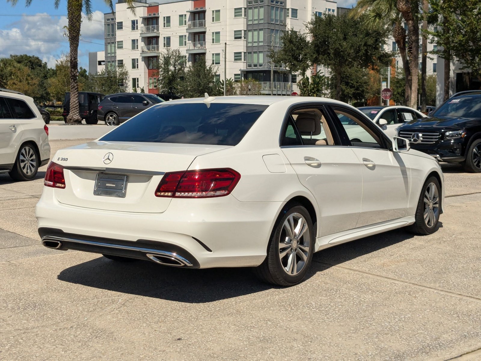 2015 Mercedes Benz E 350 photo 4