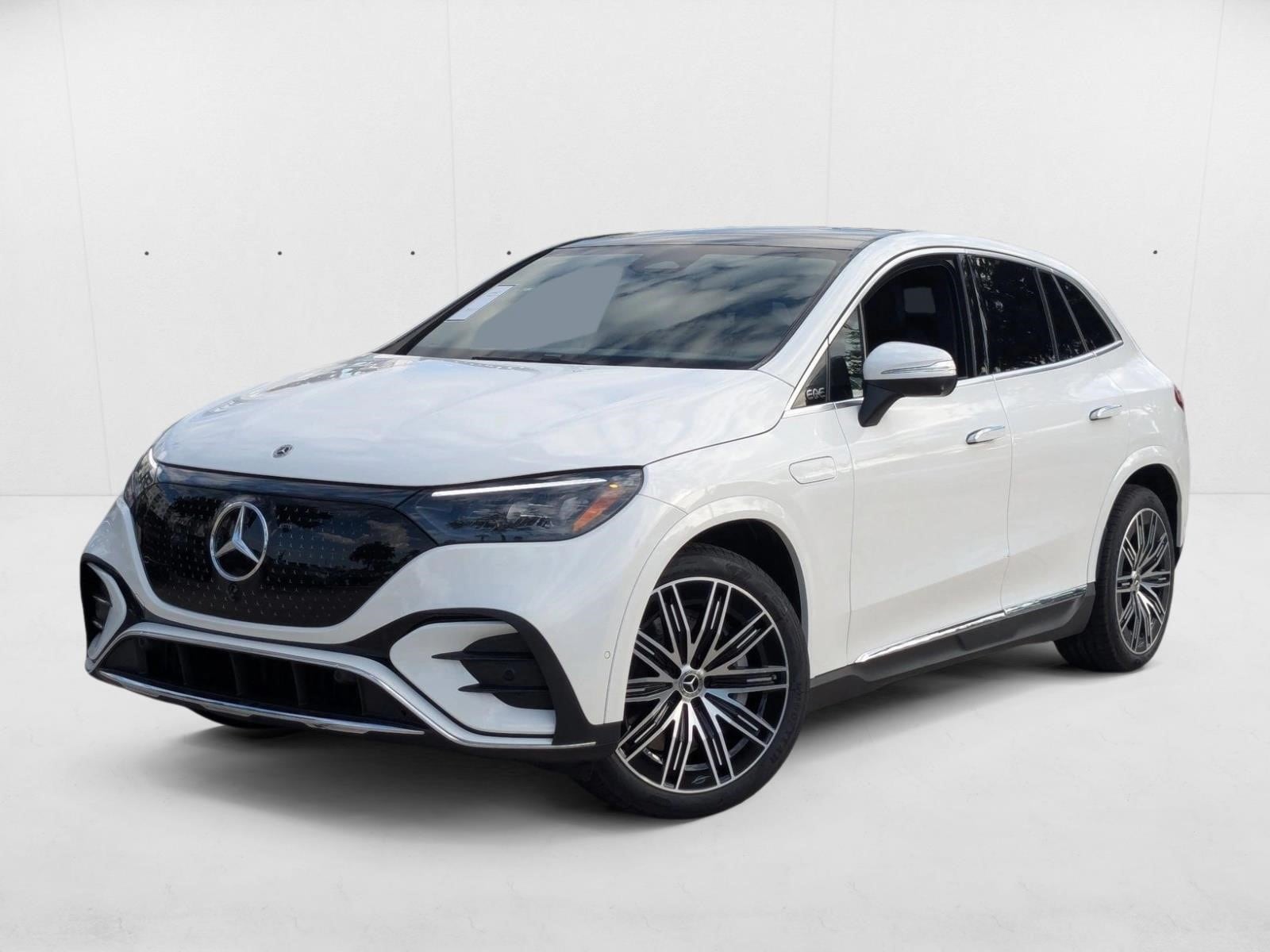 2026 Mercedes-Benz EQE SUV Base's photo