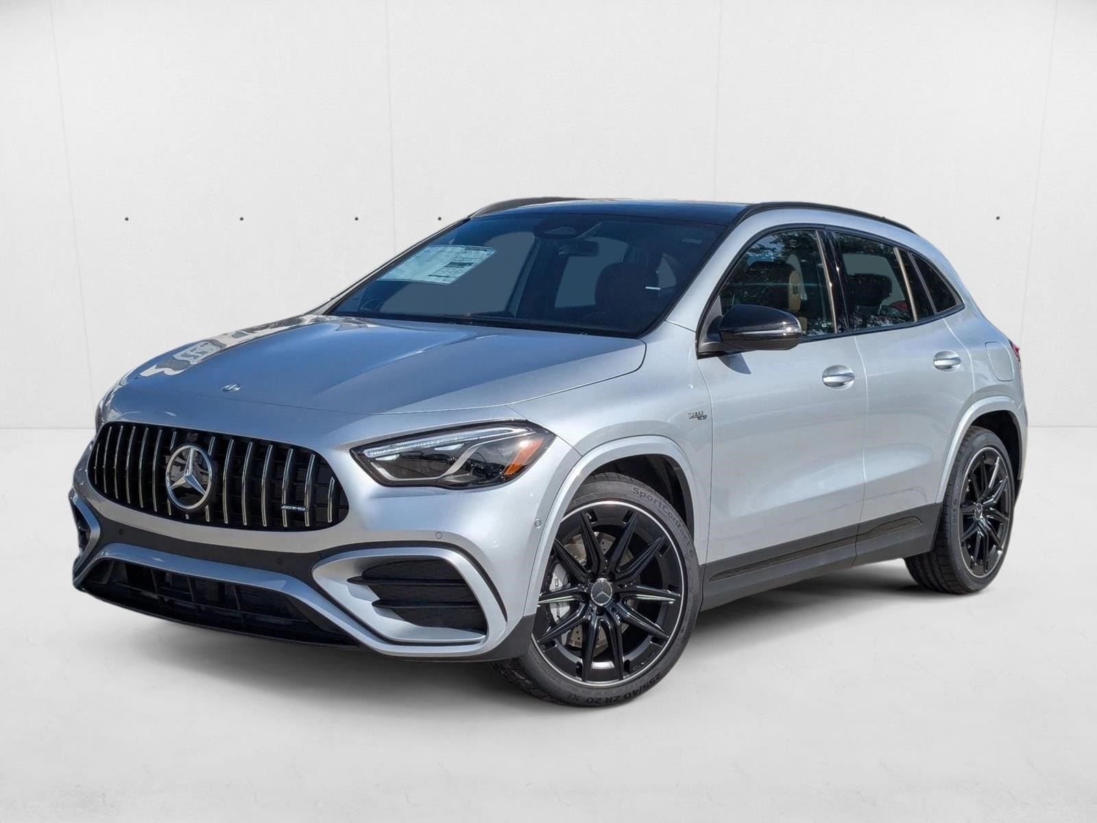 2026 Mercedes-Benz GLA AMG GLA 35's photo