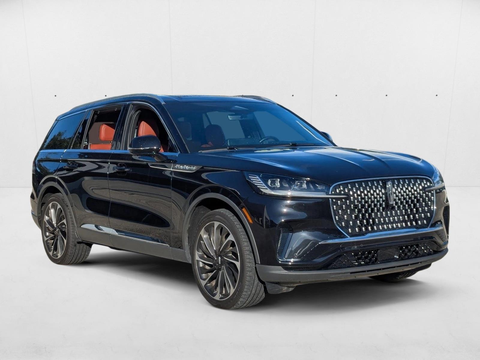 2025 Lincoln Aviator Reserve photo 3