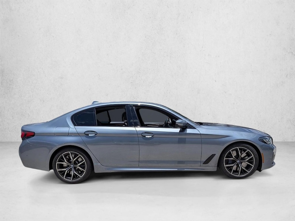 Used 2021 BMW 5 Series xDrive Sedan