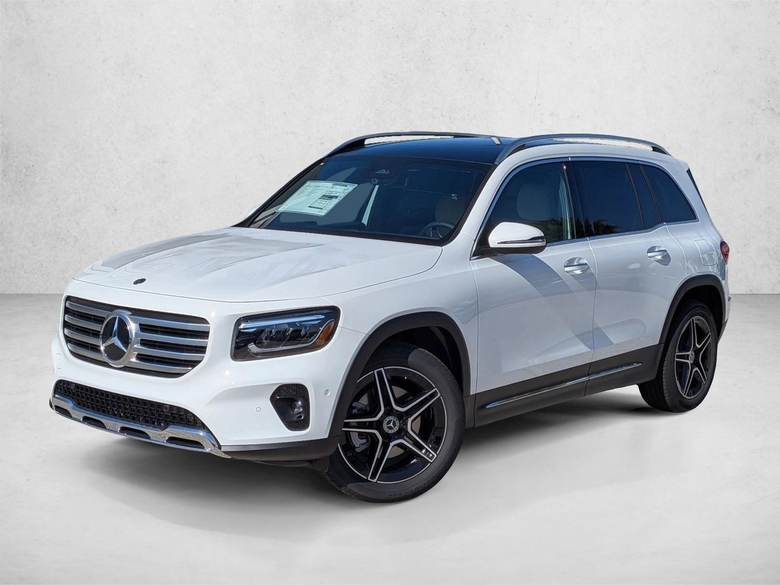 2026 Mercedes-Benz GLB GLB 250's photo