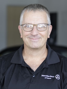 Staff member Bruce Makin from ID_04c7a06587cd