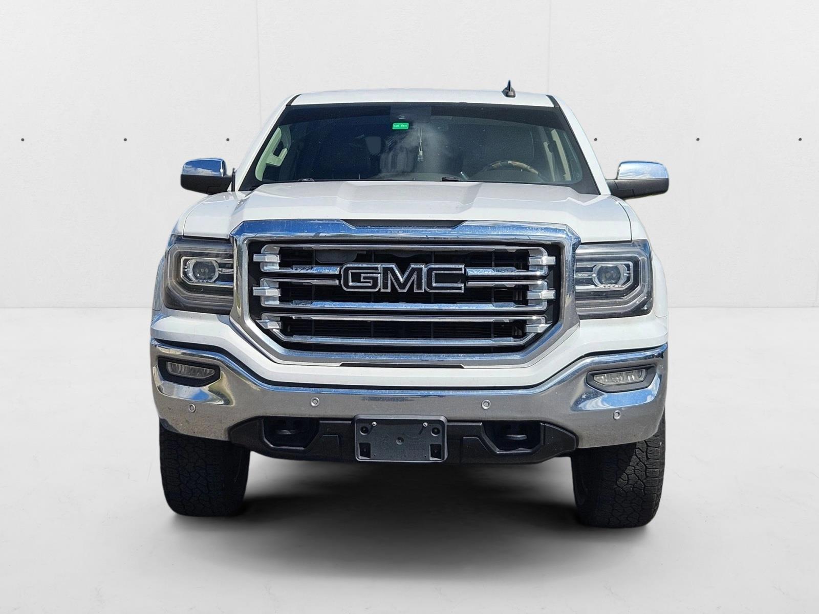 2017 Gmc Sierra 1500 SLT photo 2