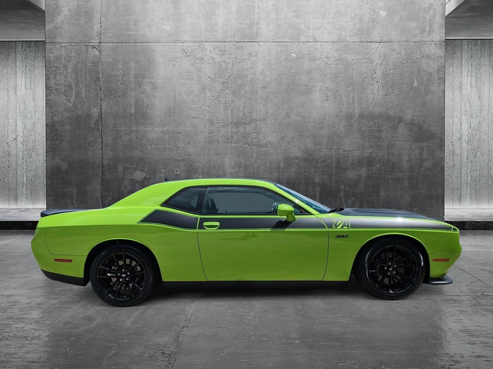 2023 Dodge Challenger R/T Scat Pack photo 4
