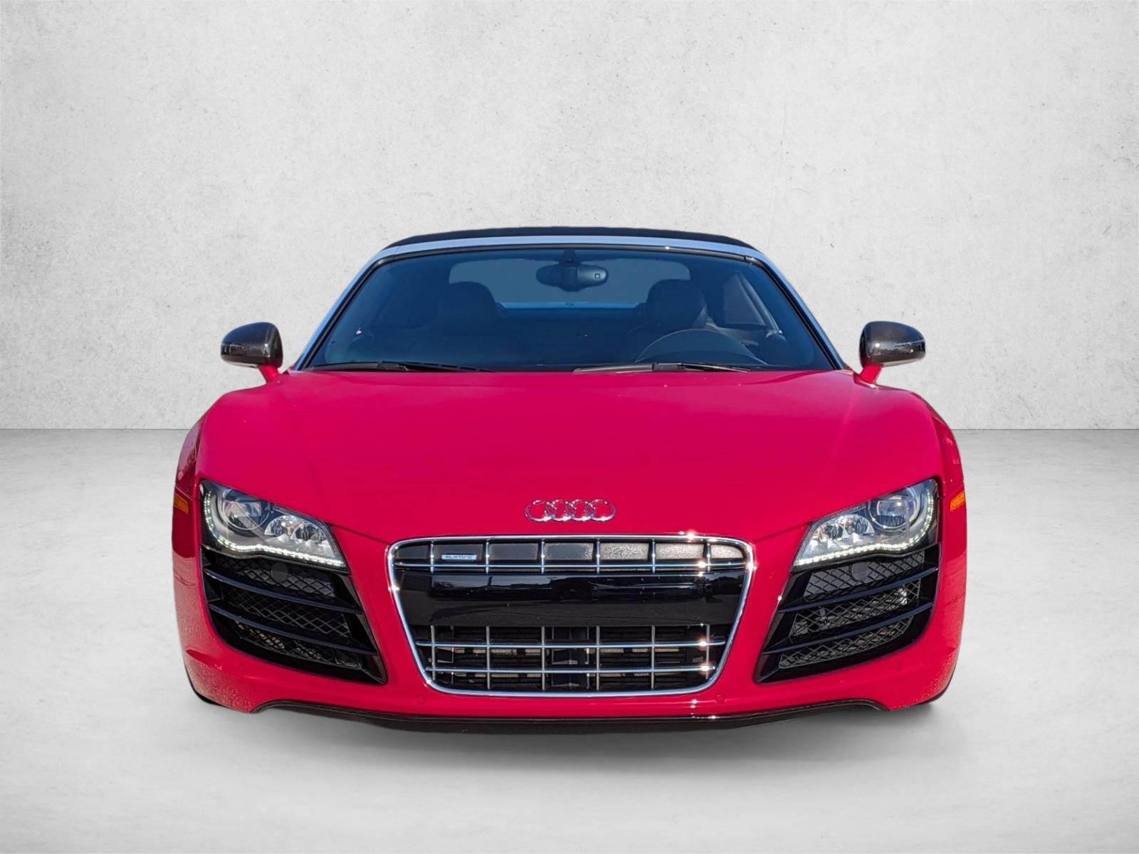 2012 Audi R8 5.2 Spyder photo 2