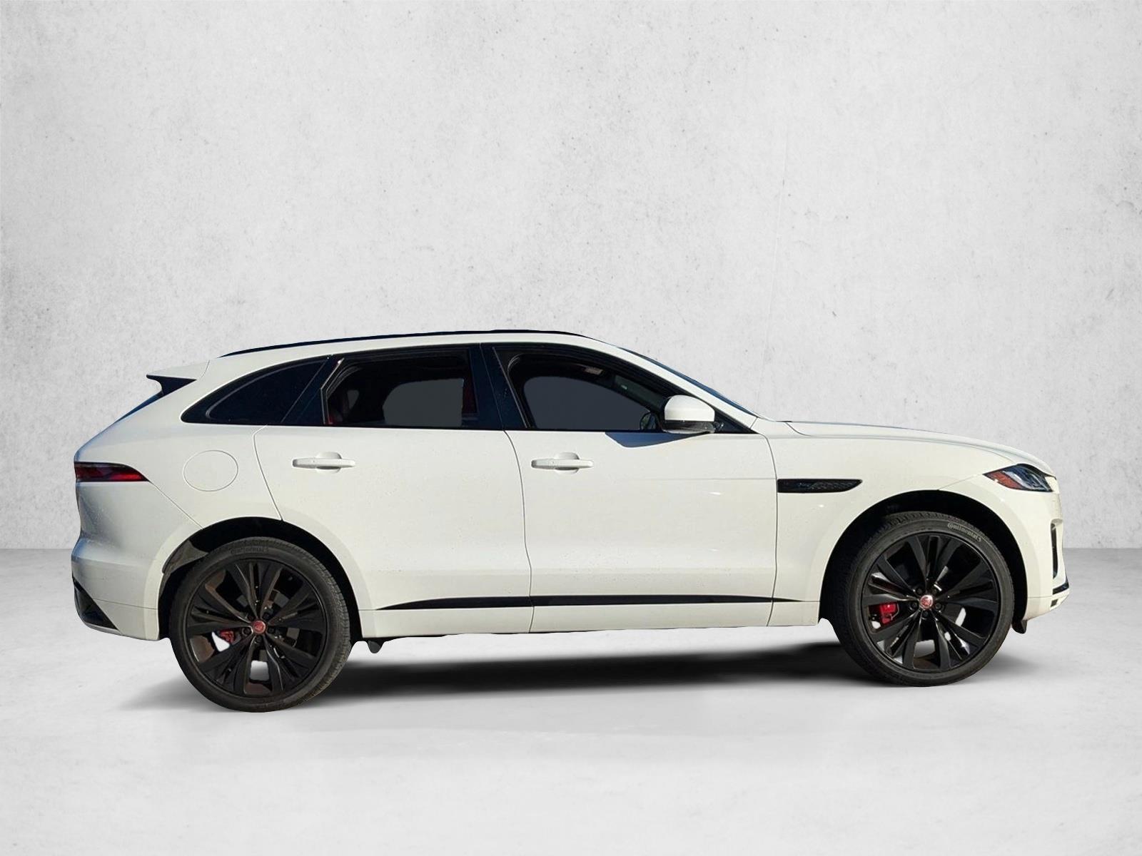 2023 Jaguar F-PACE R-Dynamic S P400 photo 4