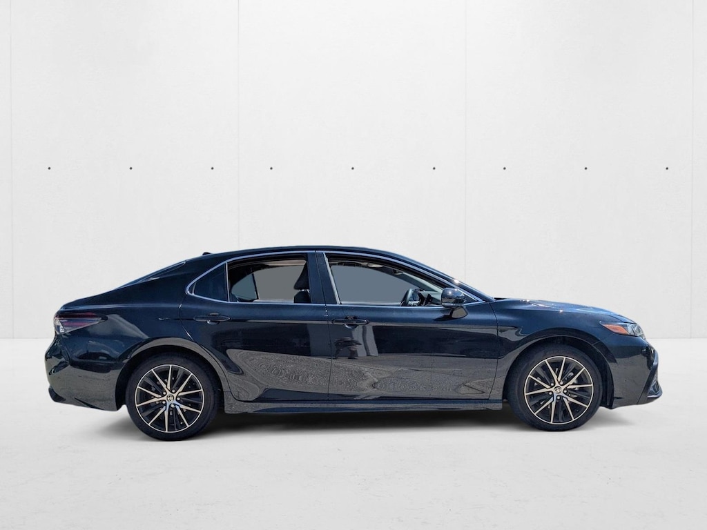 Used 2024 Toyota Camry SE Sedan