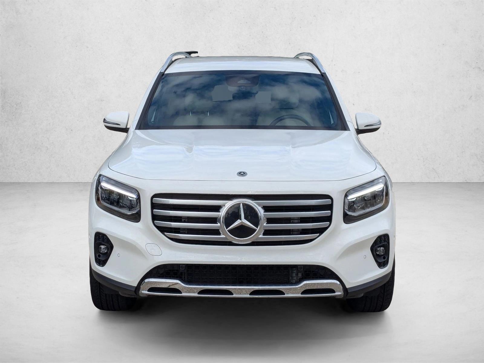 2025 Mercedes Benz GLB 250 photo 2