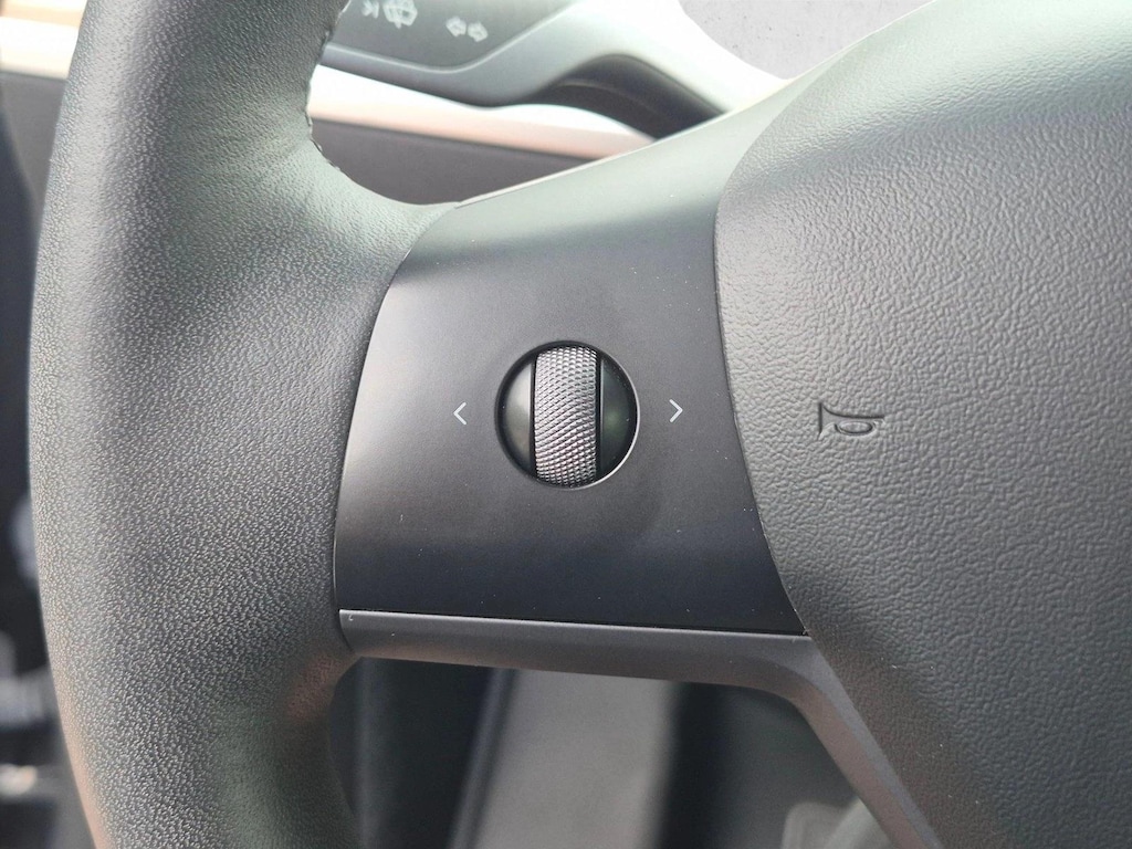 Used 2022 Tesla Model Y Long Range SUV