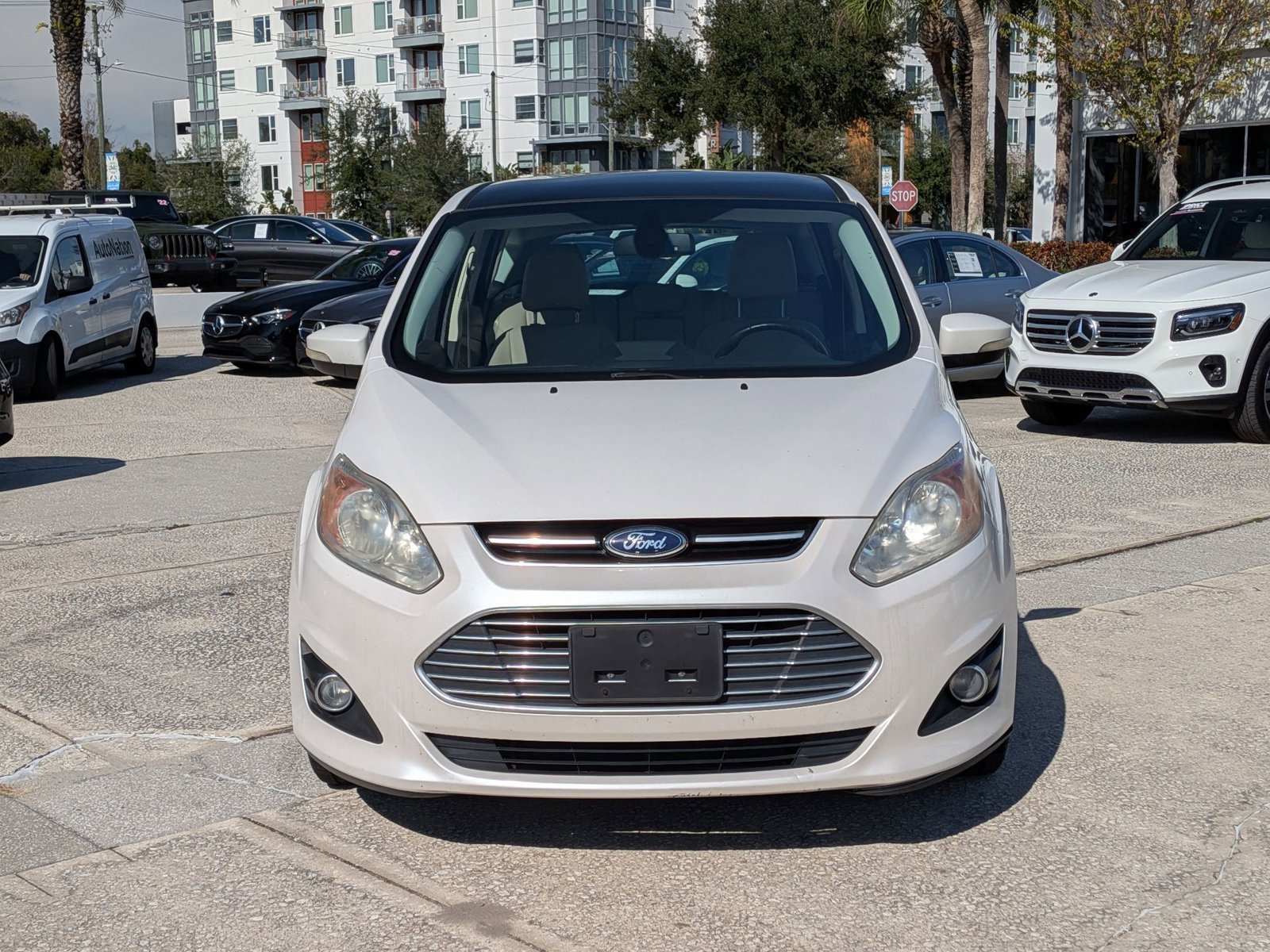 2013 Ford C-Max Hybrid SEL photo 2