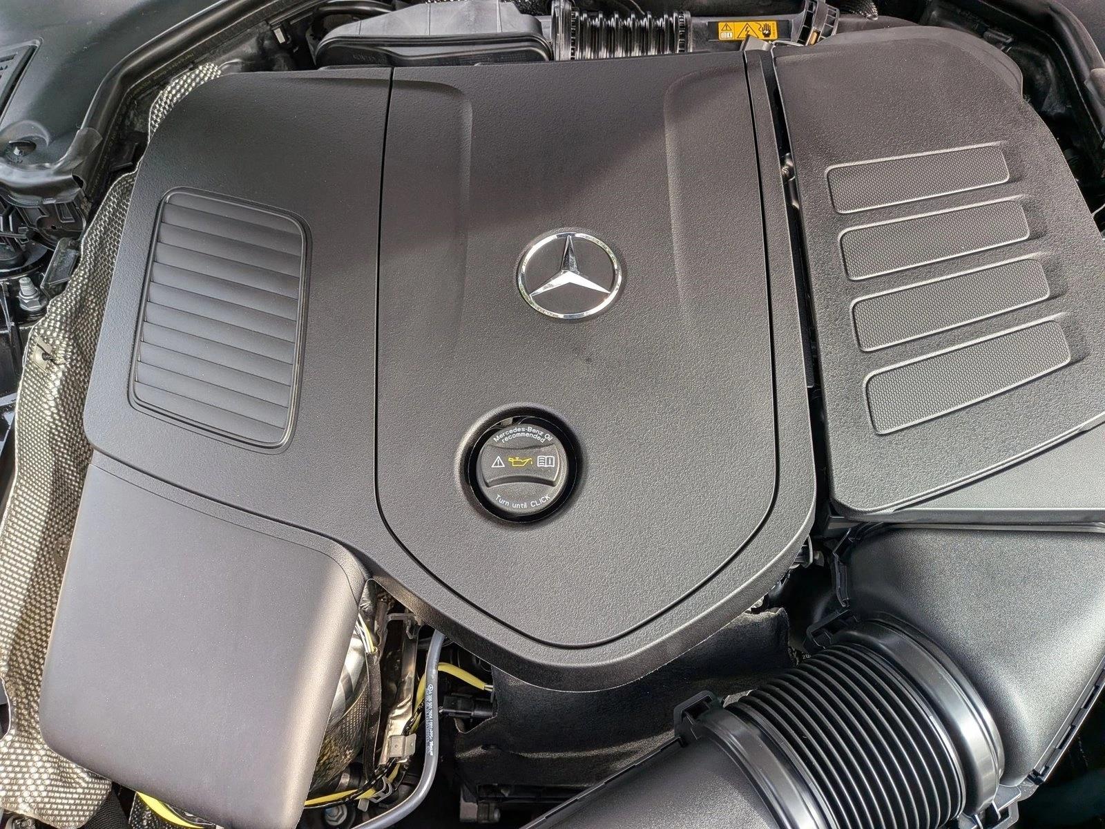 2026 Mercedes-Benz C-Class Sedan C 300 - Photo 16