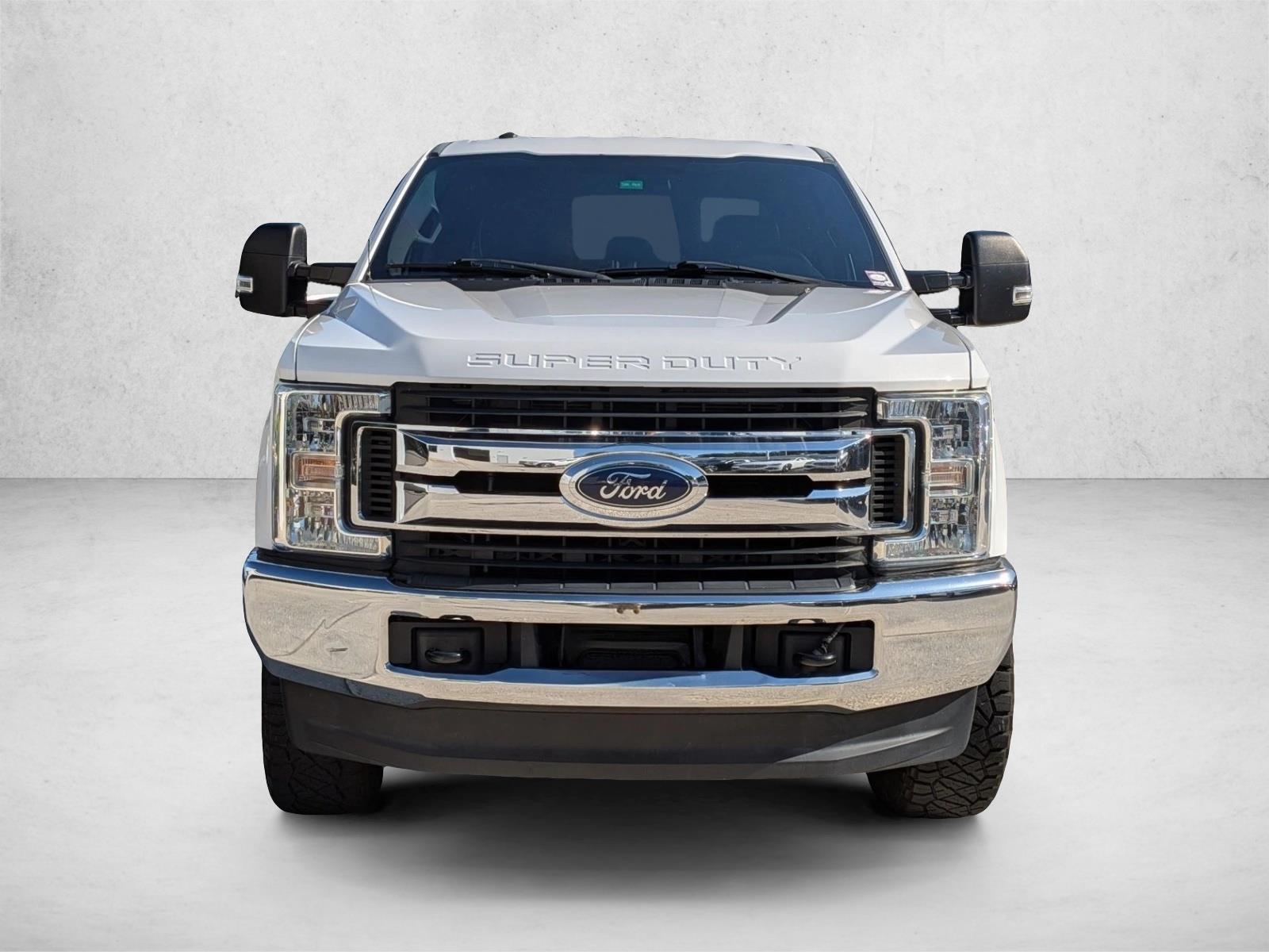 2017 Ford F-250 XLT 4x4 Crew Cab 8' Box's photo