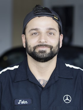 Staff member John Diaz from ID_2d77cbdd57be