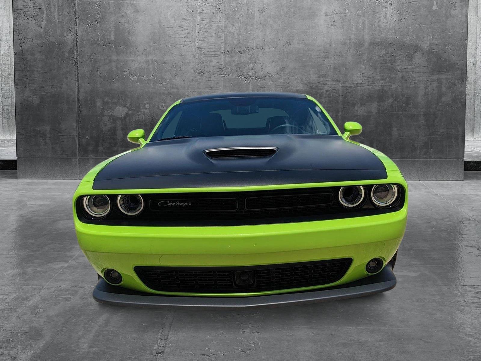 2023 Dodge Challenger R/T Scat Pack photo 2