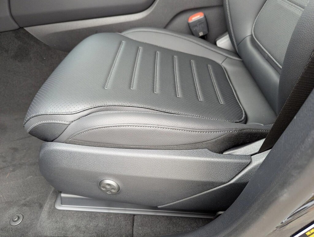 New 2026 Mercedes-Benz GLC 300 GLC 300 4MATIC ® SUV SUV