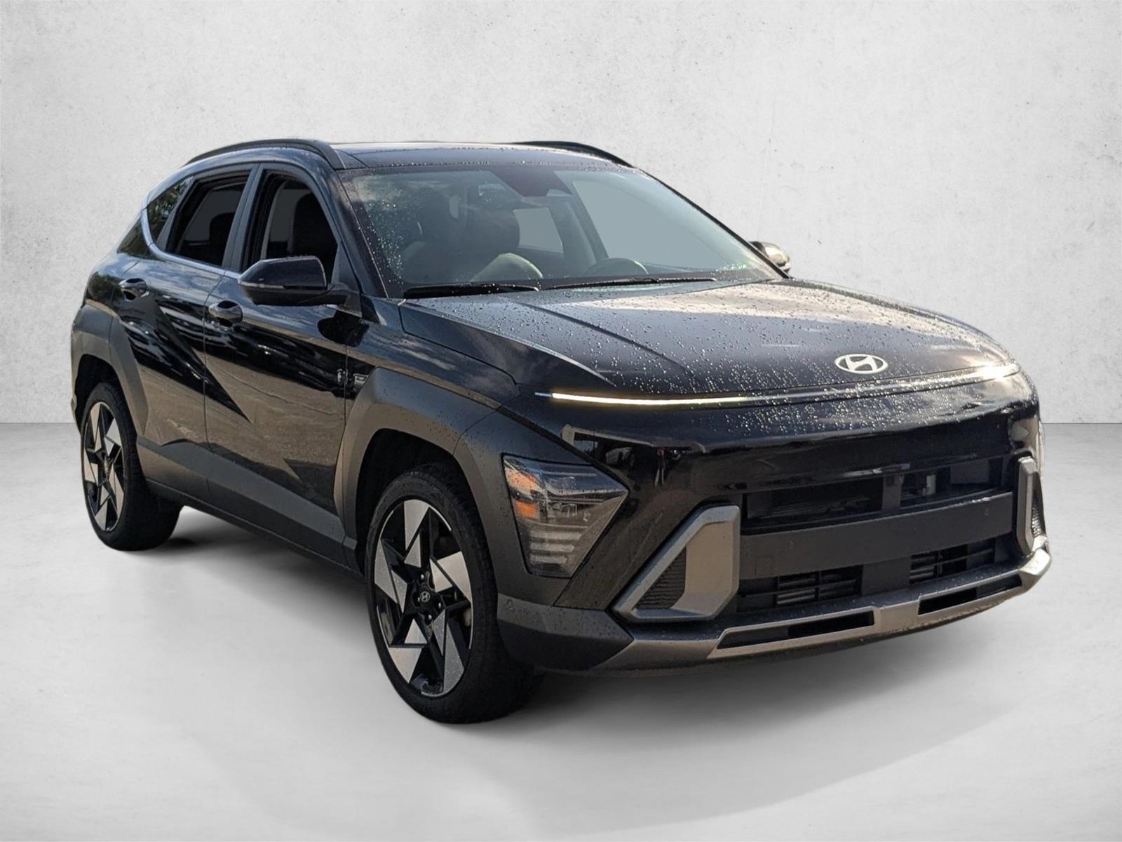 2024 Hyundai Kona Limited photo 3