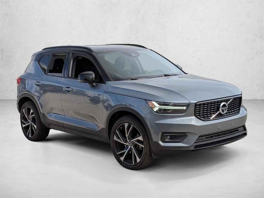 Used 2019 Volvo XC40 T5 R-Design SUV