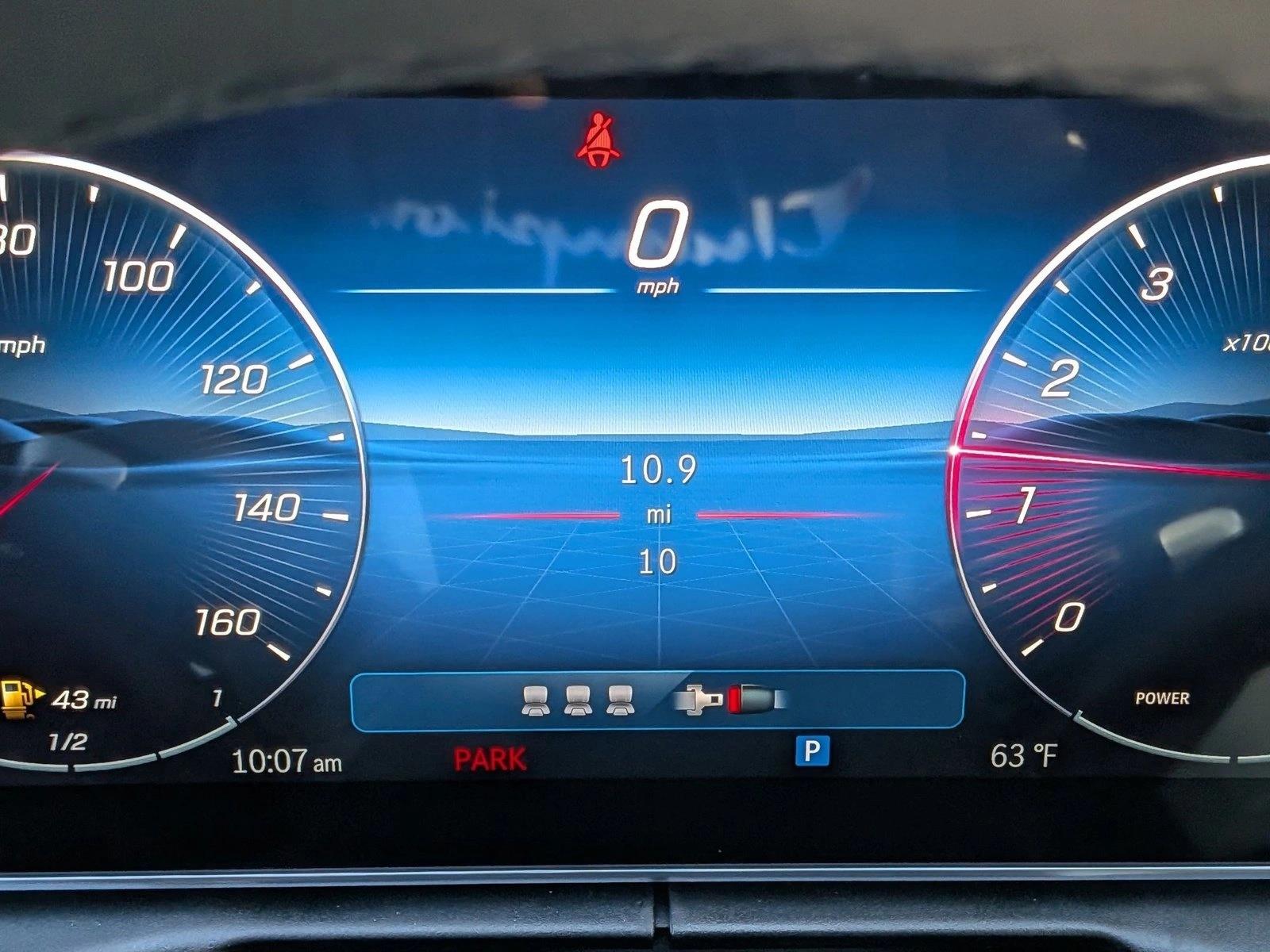 2026 Mercedes-Benz C-Class Sedan C 300 - Photo 10