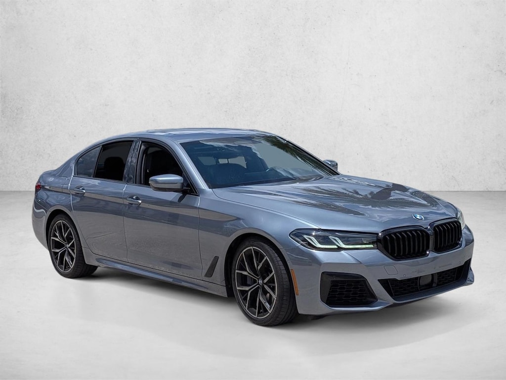 Used 2021 BMW 5 Series xDrive Sedan