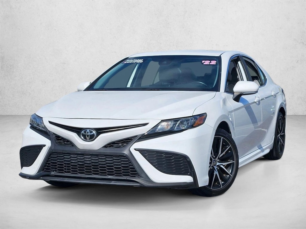 Used 2022 Toyota Camry SE Sedan