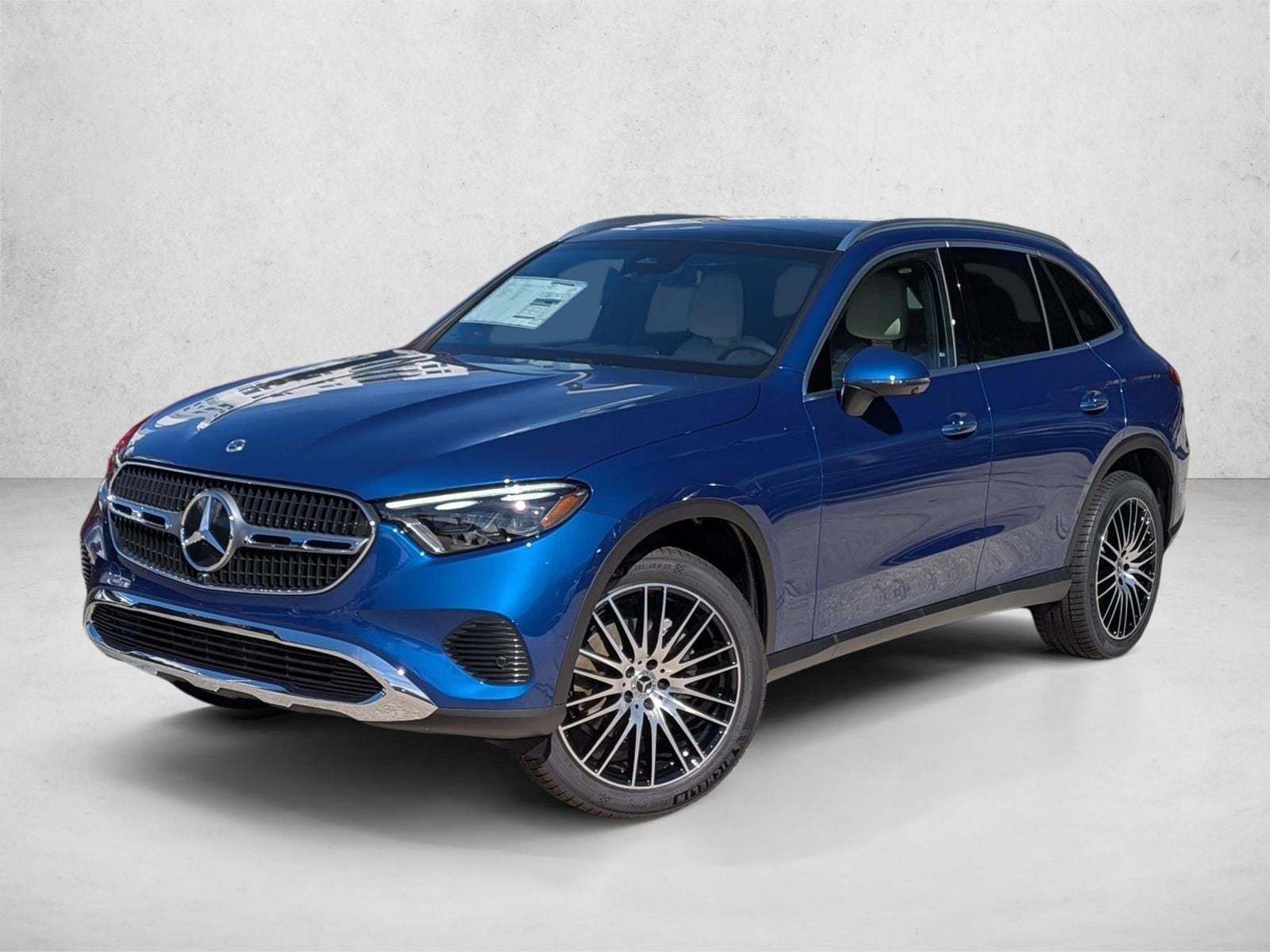 2026 Mercedes-Benz GLC Base's photo