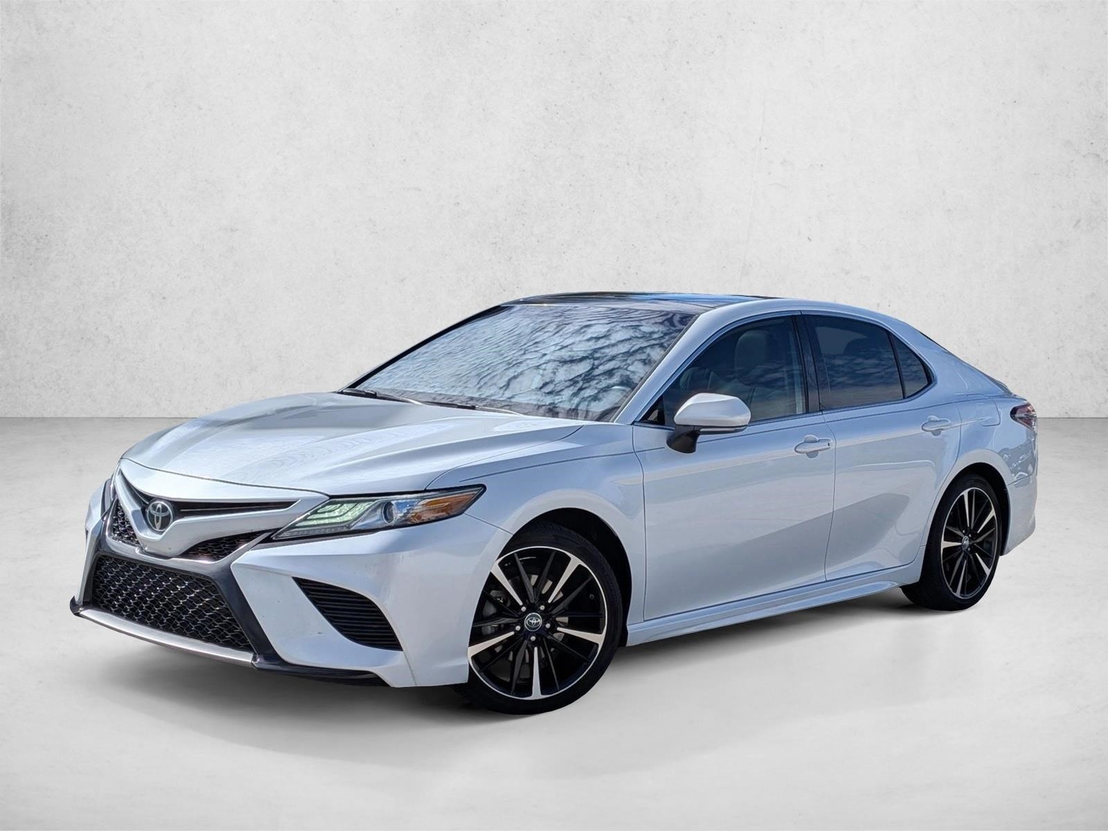 2019 Toyota Camry XSE's photo