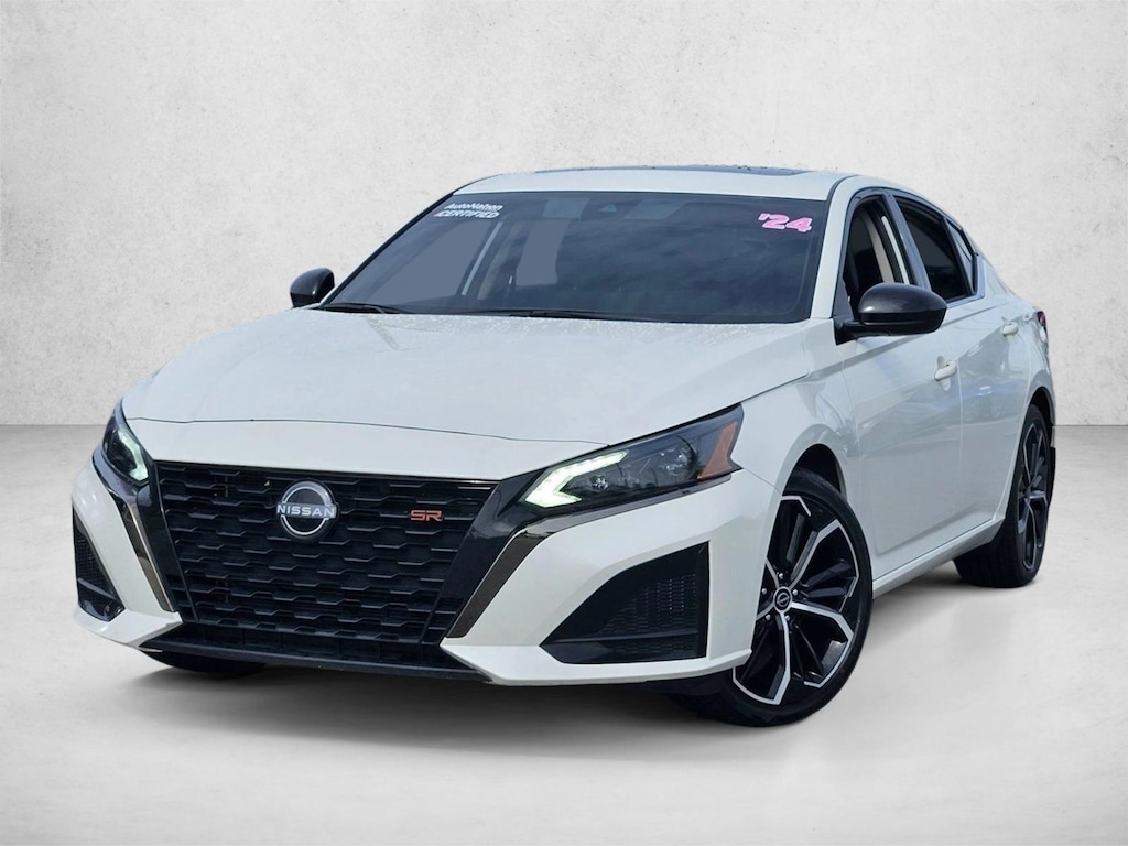 Used 2024 Nissan Altima 2.5 SR Sedan