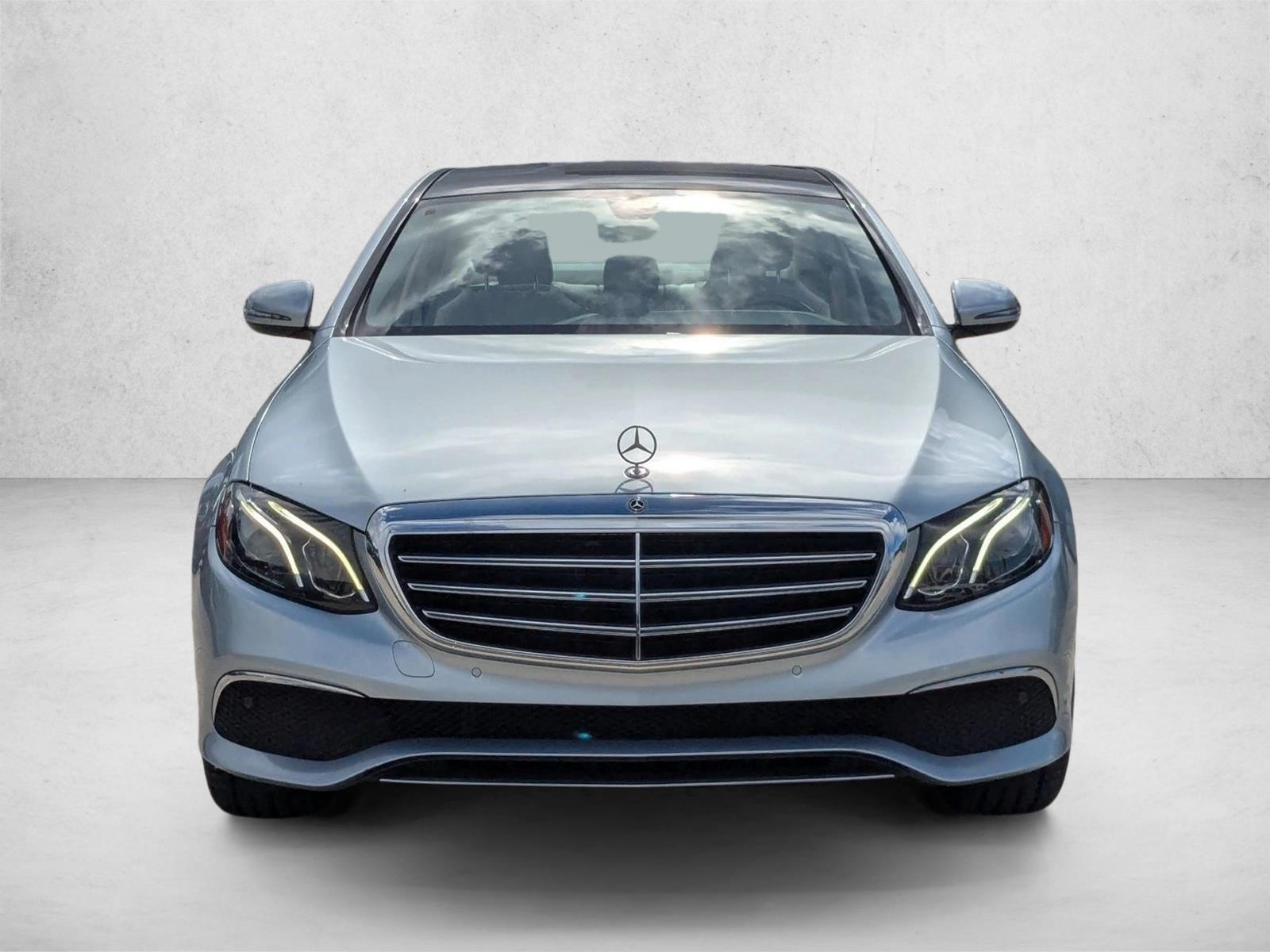 2018 Mercedes Benz E 300 Sedan photo 2