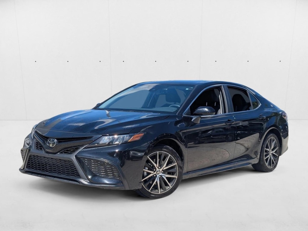 Used 2024 Toyota Camry SE Sedan