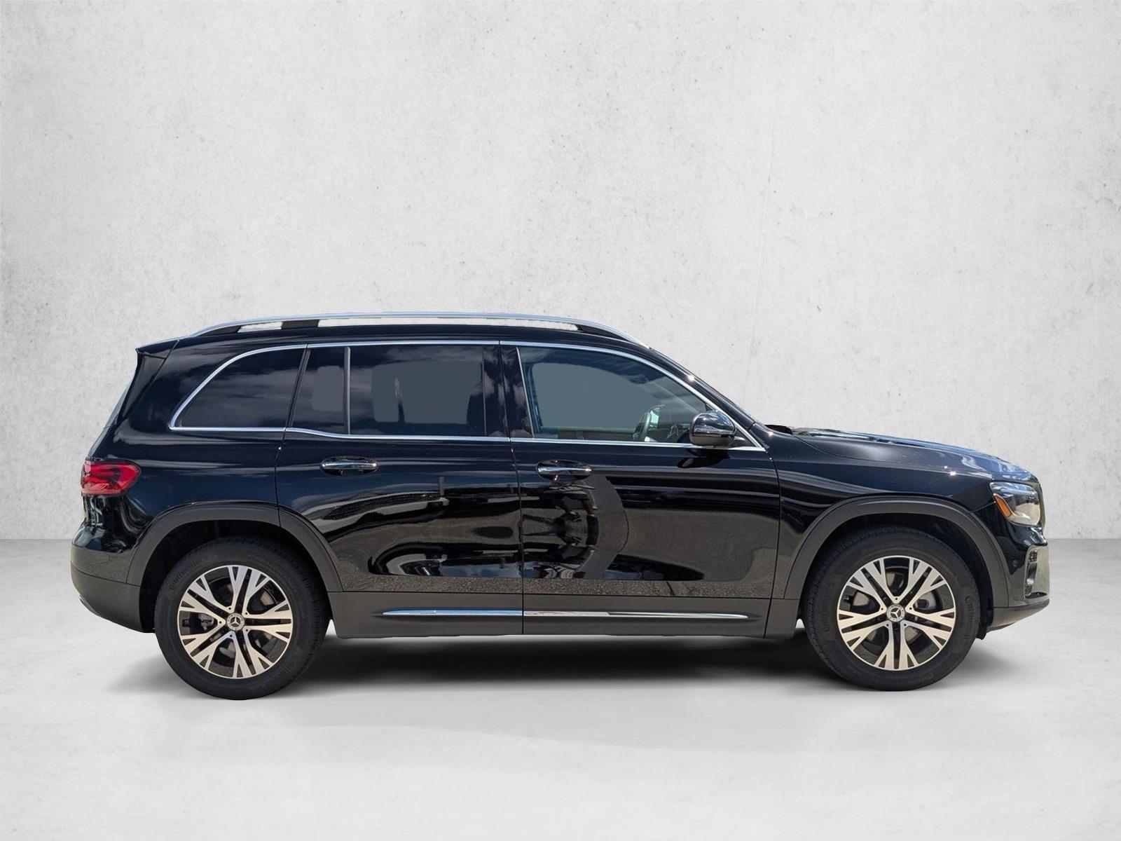 2025 Mercedes Benz GLB 250 photo 4