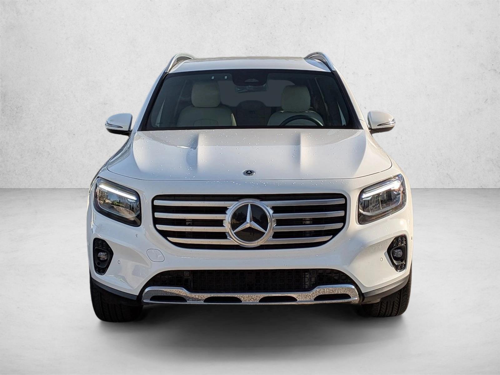 2025 Mercedes Benz GLB 250 photo 2