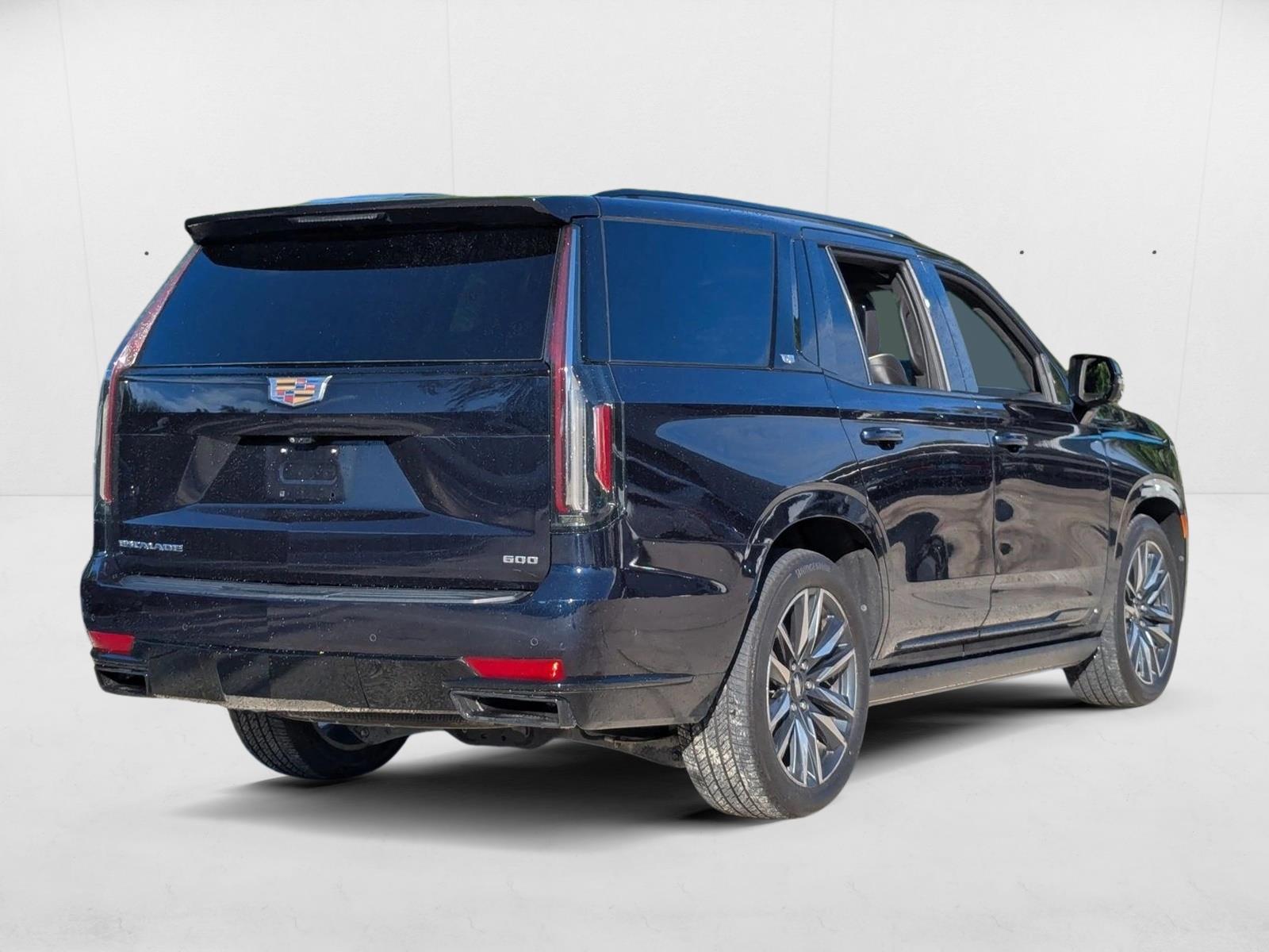 2021 Cadillac Escalade Sport Platinum photo 4