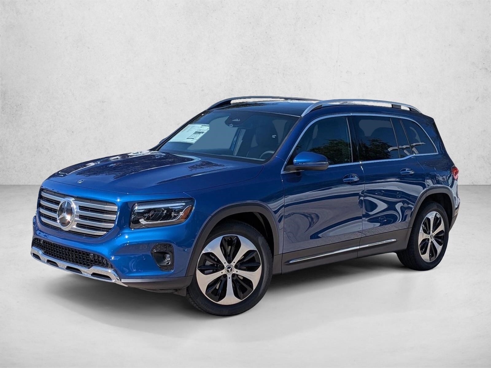 2026 Mercedes-Benz GLB GLB 250's photo