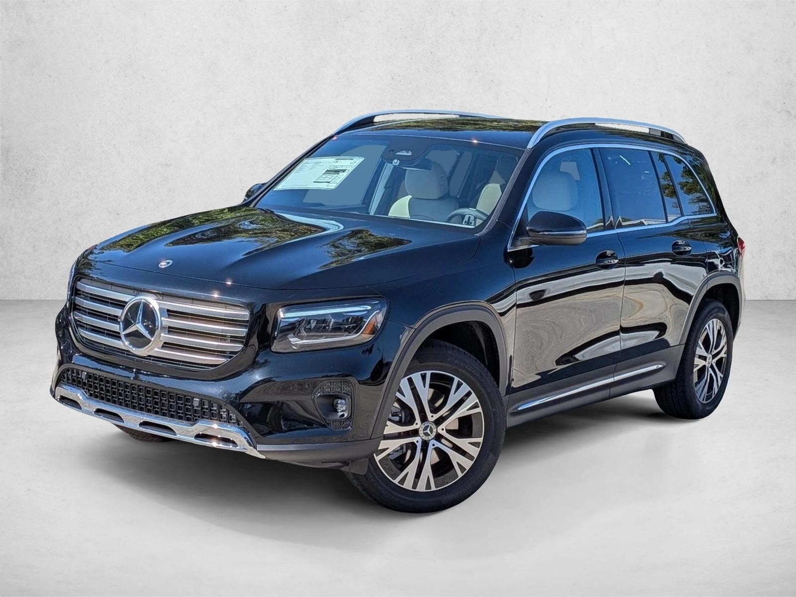 2026 Mercedes-Benz GLB GLB 250's photo