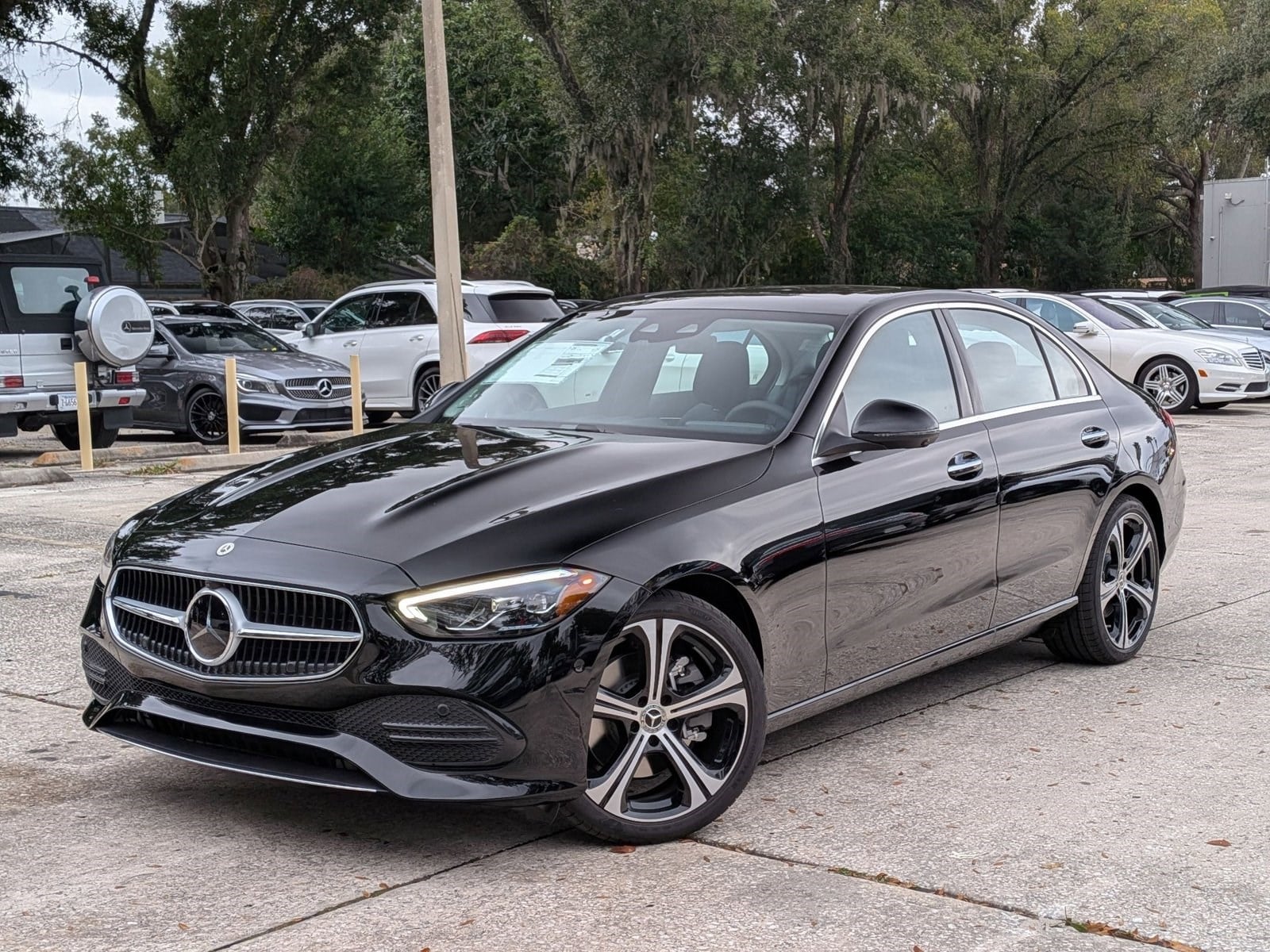 2026 Mercedes-Benz C-Class Sedan C 300's photo