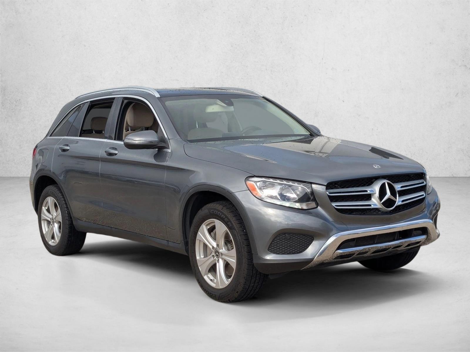 2018 Mercedes Benz GLC 300 photo 3