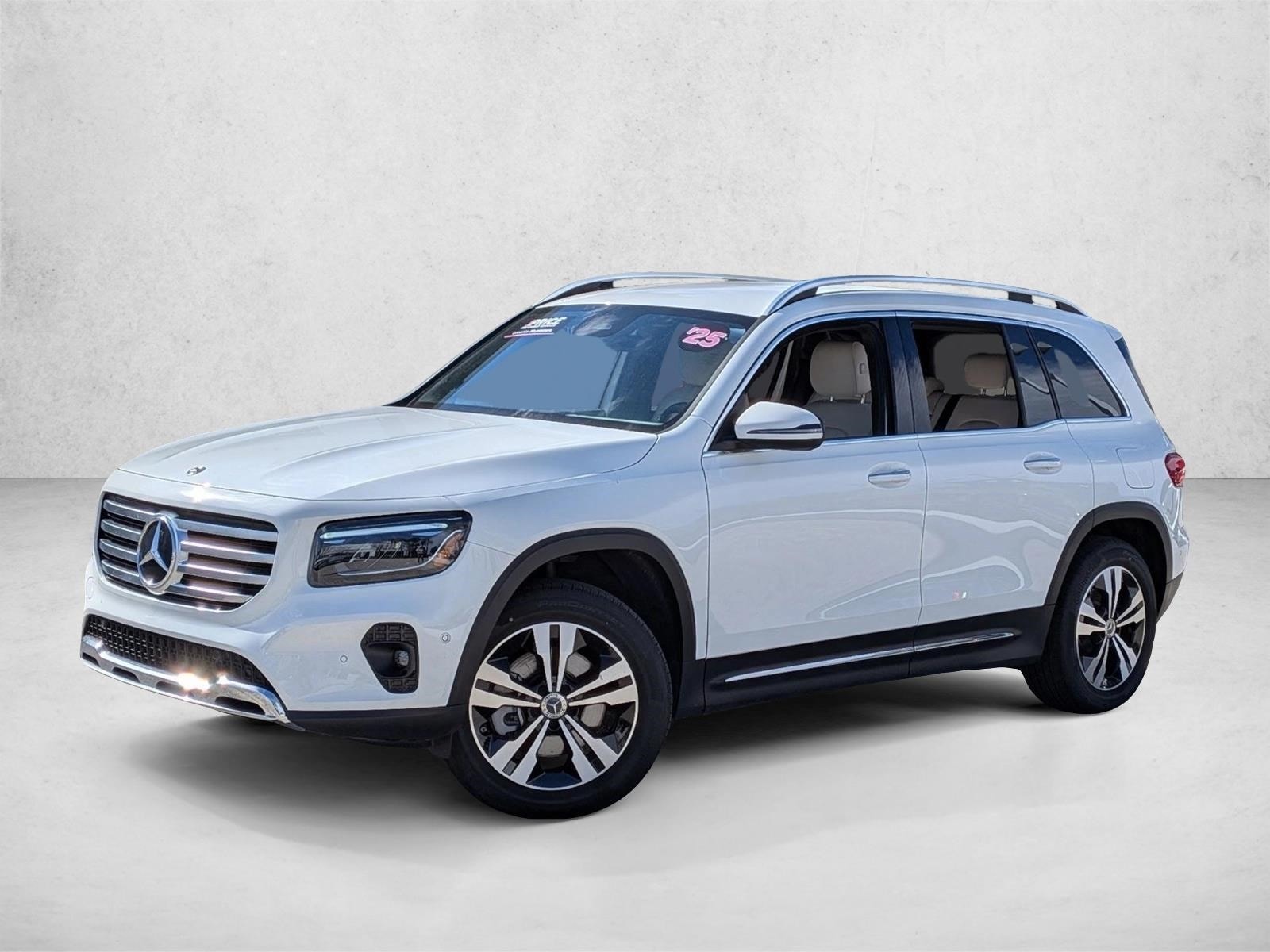 2025 Mercedes-Benz GLB Base's photo