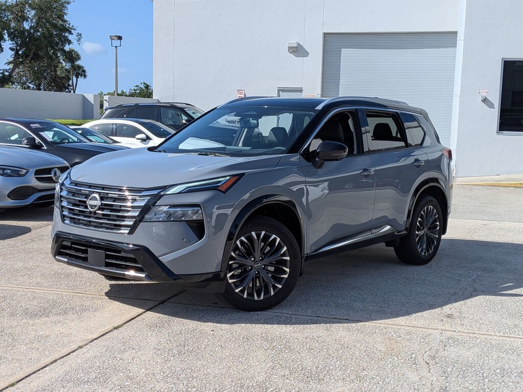 Used 2025 Nissan Rogue Platinum SUV