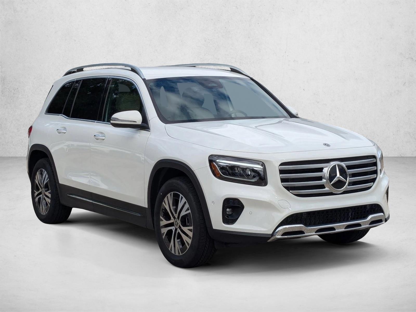 2025 Mercedes Benz GLB 250 photo 3